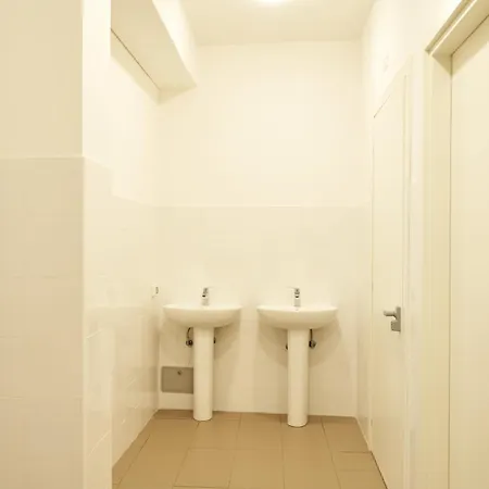 Hub Portanova Albergue