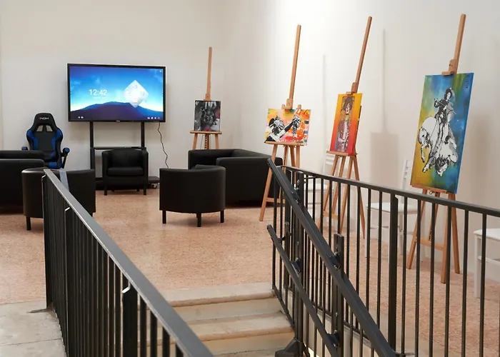 Hub Portanova אכסניה טרני